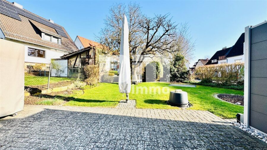 Modernisiertes Ein- bis Zweifamilienhaus mit Maisonettebereich in Traumlage - Terrasse / Sichtschutz